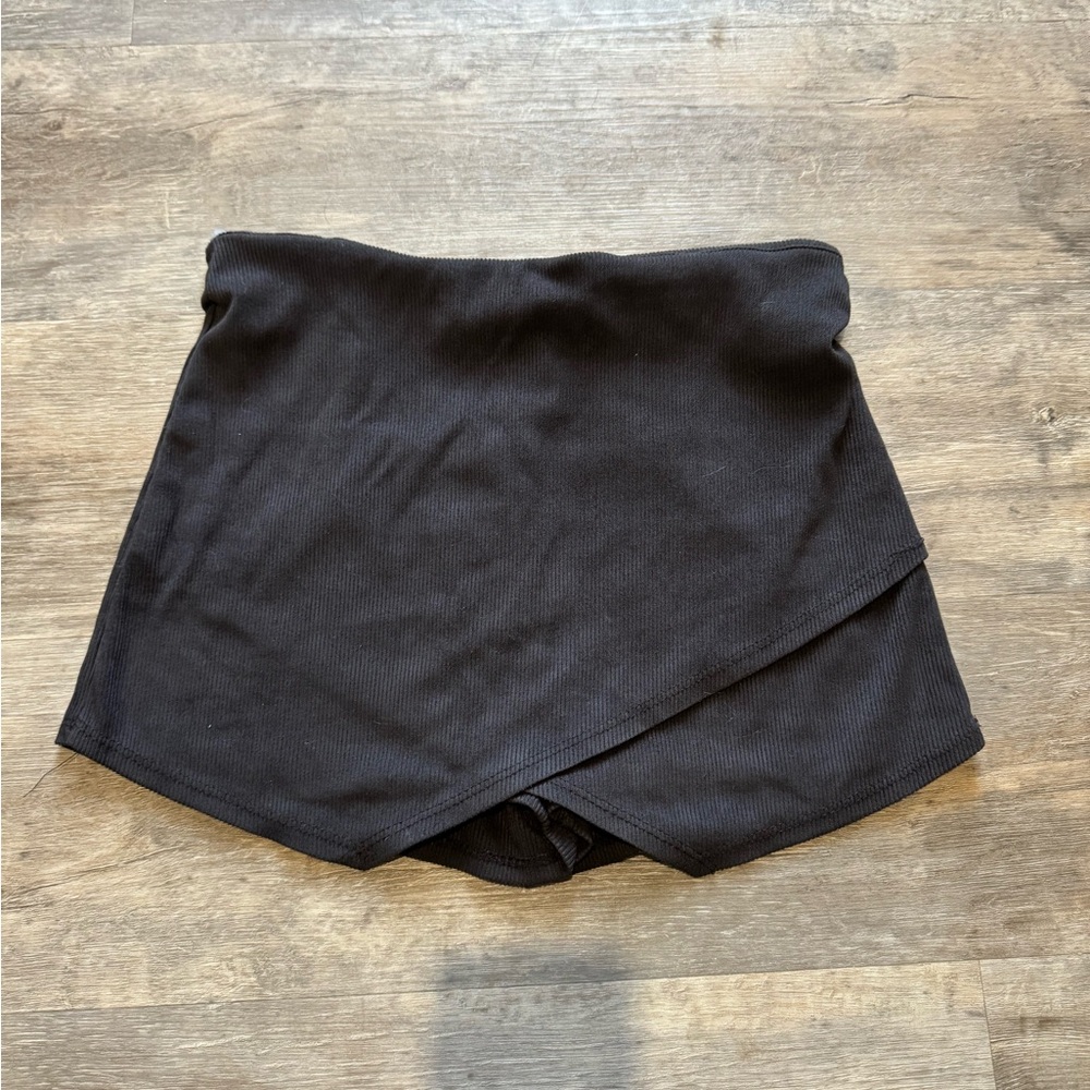 Mod Ontrend Black Women's Skort